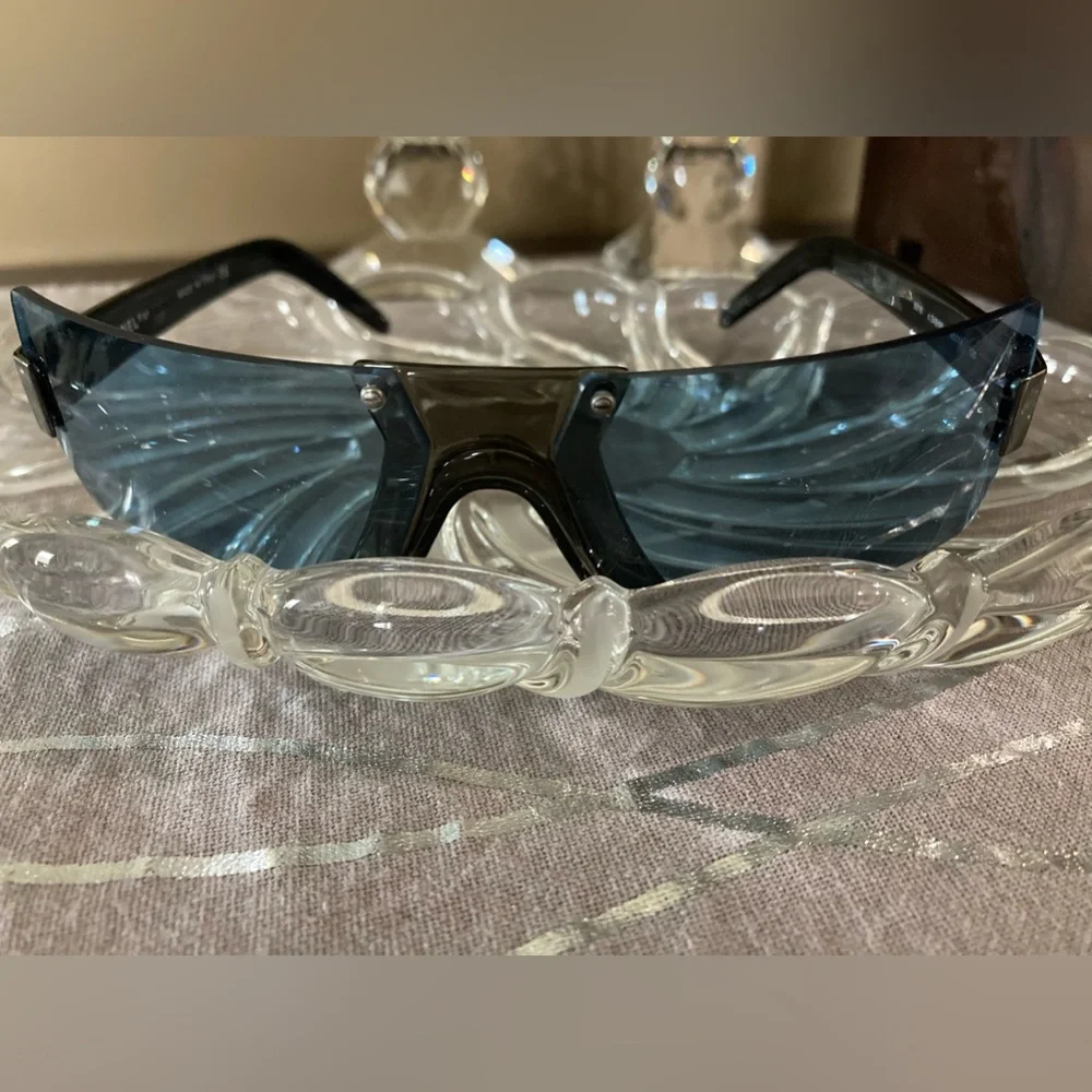 Chanel Blue Shield Sunglasses on Metal with Case - Picture 5 of 14